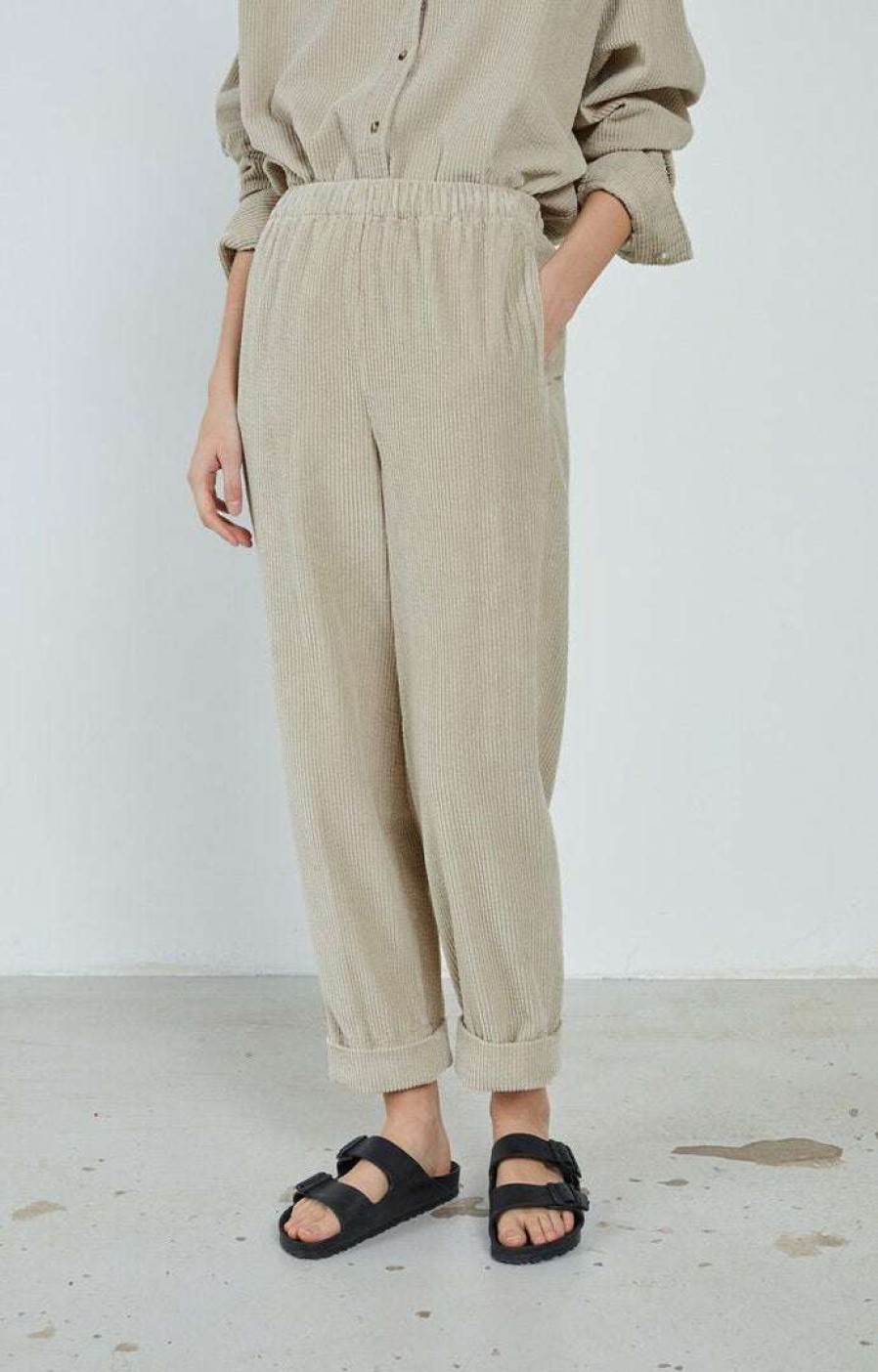 Clothing * | American Vintage Clothing Beige 'Padow' Corduroy Trousers